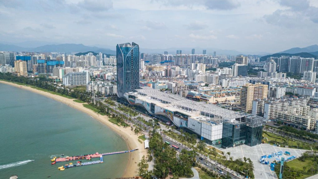 封关倒计时!海南自贸港的“封”与“开”,藏着中国开放的最大野心