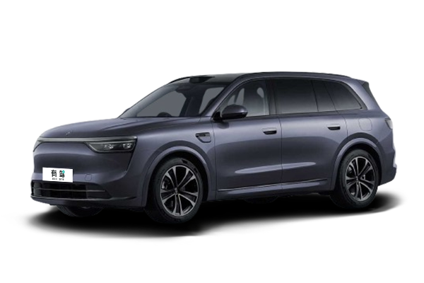 问界M8：华为“造车”的终极野心，还是高端市场的敲门砖？