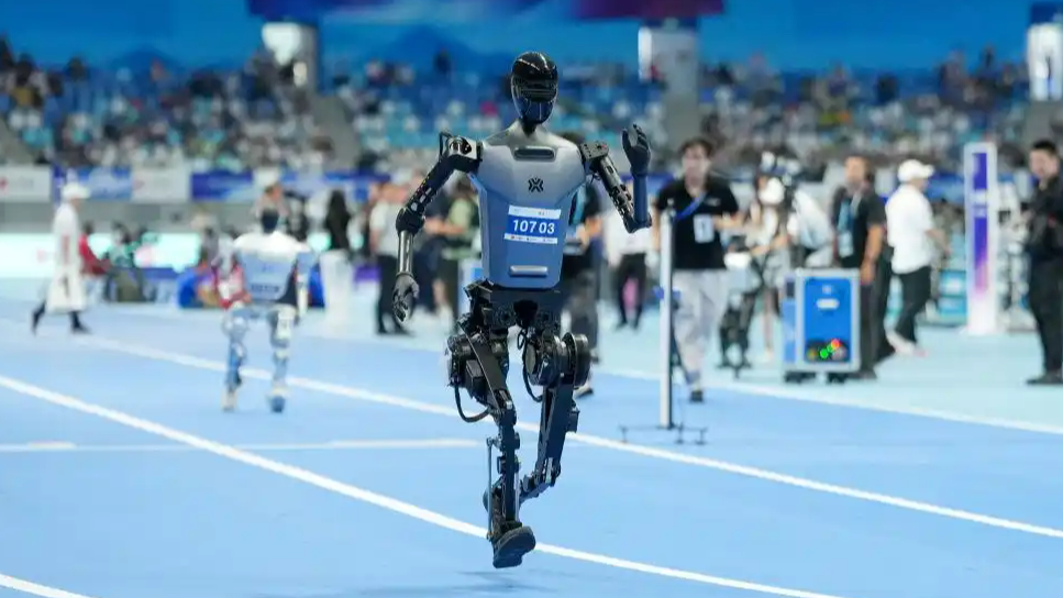 破局2025：中国经济如何“顶压前行”，韧性背后藏着哪些新密码？