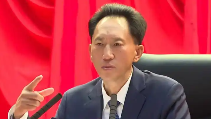 “外行管内行”的时代过去了！市委书记一句“你都不懂，怎么去管人家”点醒多少干部