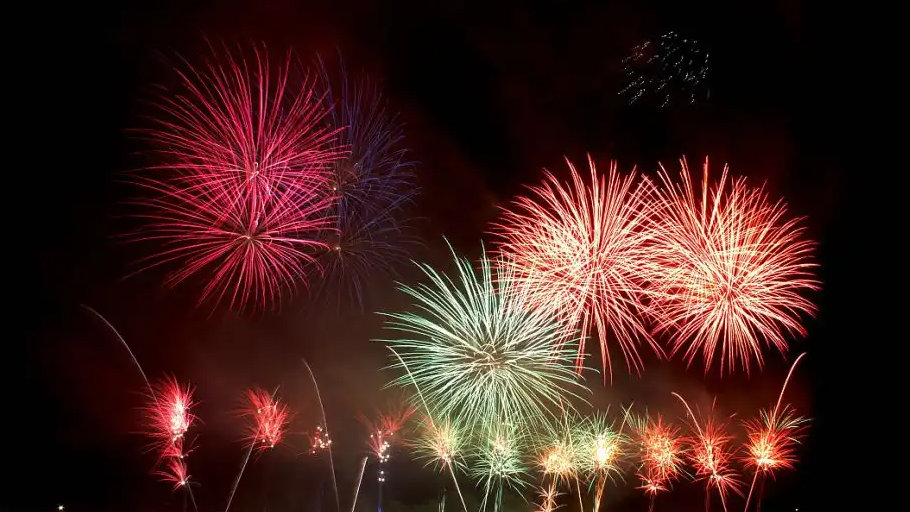 爆竹声再起！山西解禁“年味”，是文化回归还是治理智慧？