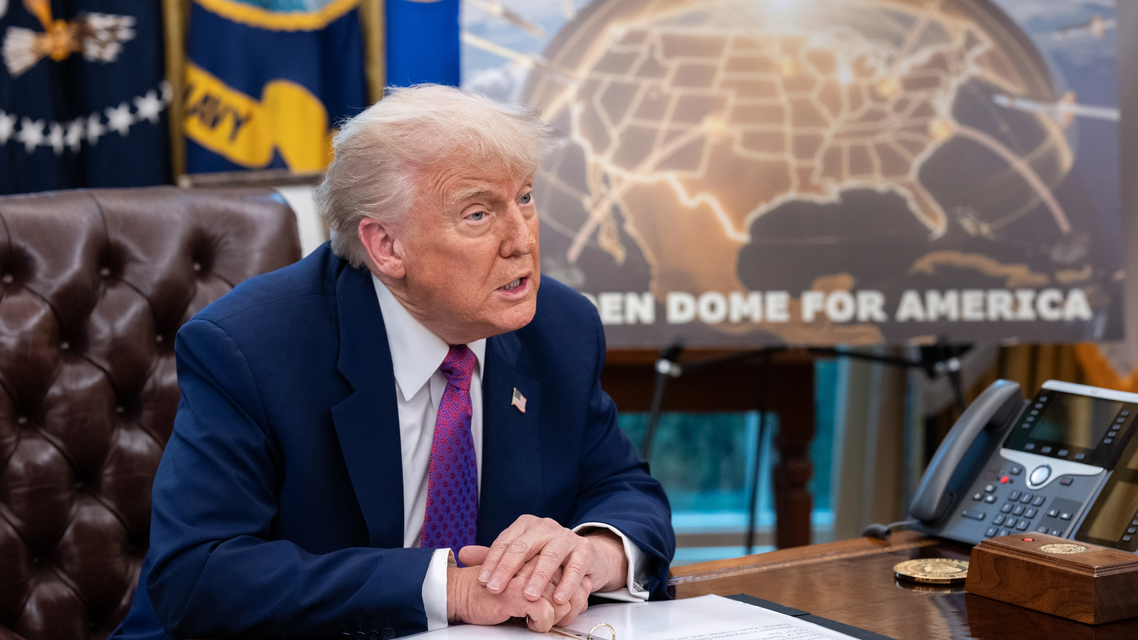 美国外交官“大清洗”！特朗普挥刀砍向拜登旧部，华盛顿权力游戏再掀惊涛骇浪