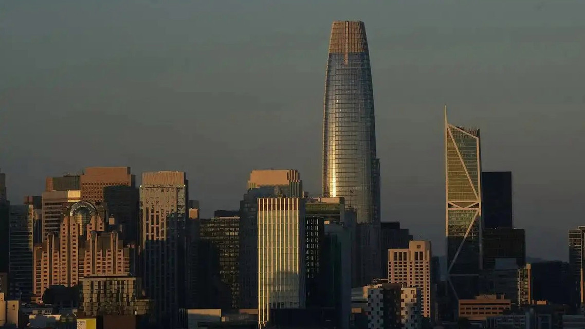 旧金山一夜“黑灯瞎火”：12.5万人断电背后，是城市“血管”老化还是科技之都的脆弱？