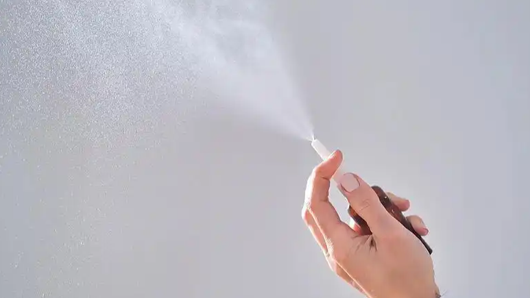 “液体口罩”全网爆火，是黑科技还是智商税？医生紧急提醒：别交“健康税”！