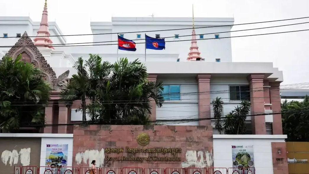 中国特使紧急斡旋！柬泰边境枪声背后，一场大国外交的“无声博弈”正在上演